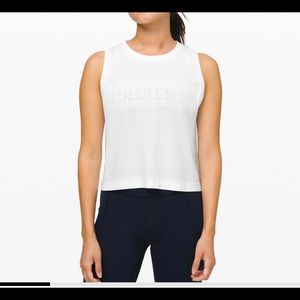Lululemon Breeze By Muscle Crop Tank